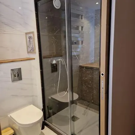 Cap Corniche - Agreable Bord Appartement *