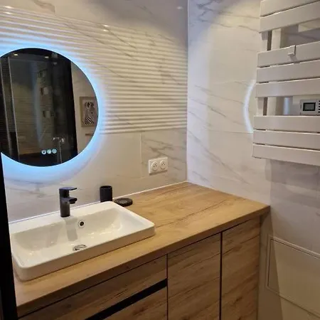 Cap Corniche - Agreable Bord