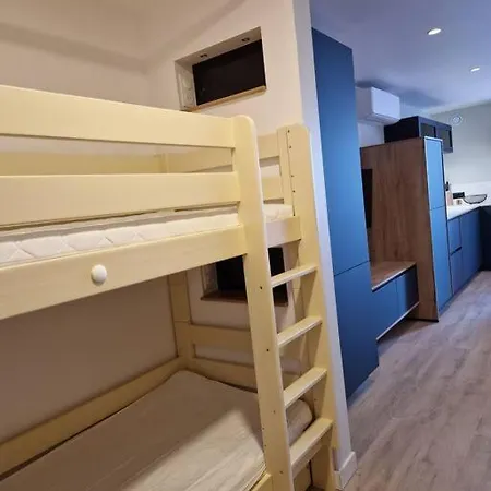 Cap Corniche - Agreable Bord Apartmán *