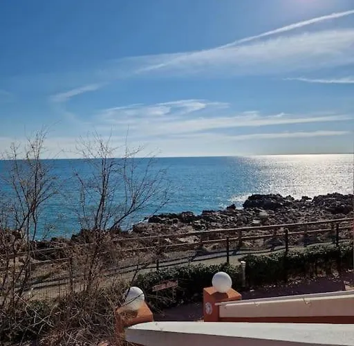 Cap Corniche - Agreable Bord Διαμέρισμα